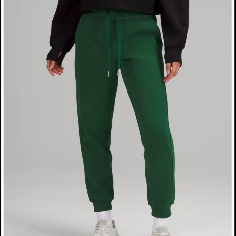 Lululemon scuba jogger 7/8 length